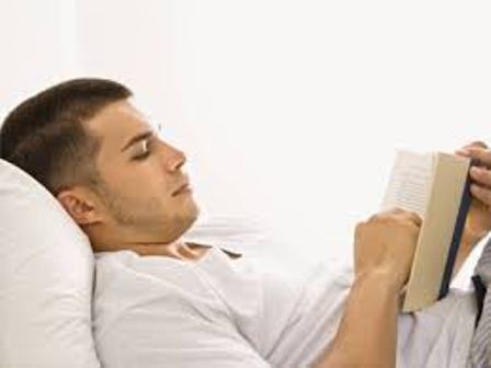 می توان خوابید و یاد گرفت