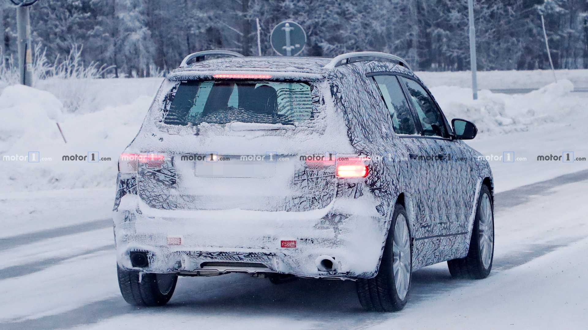 ظاهر سرد و عملکرد گرم بنز GBL 2020